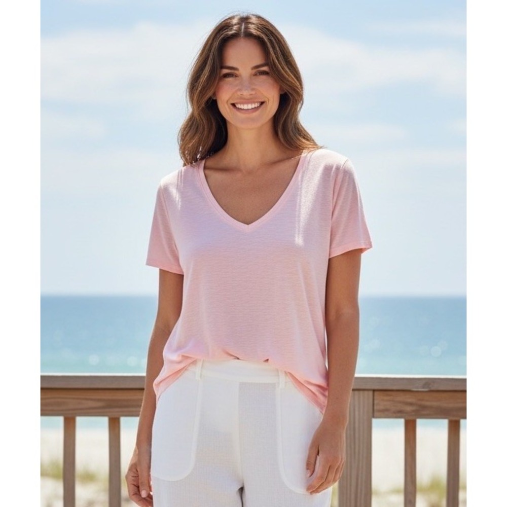 New Lilly Pulitzer L Etta Top V Neck Tee SIZE Large Light Pink T Shirt RARE New